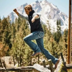 Ariat Men's M4 Low Rise Boundary Bootcut Jeans -Cowboy Store 10012136 lifestyle warm