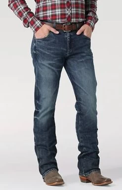 Men's Wrangler Retro "Slim Boot" Jeans