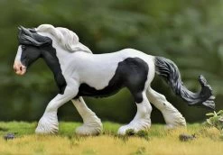 Breyer Black And White Piebald Gypsy Mare No. 88779